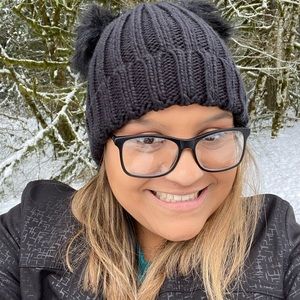 Meet your Posher, Crystal